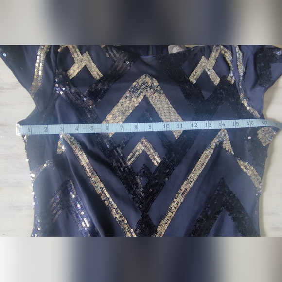💛 Limited Time Sale💛Vince Camuto Navy and Silver Sequin Dress - Picture 3 of 7